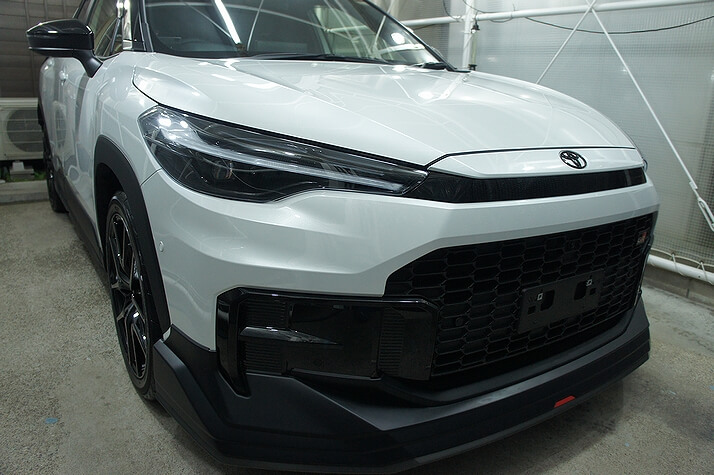 ガラスコーティング施工済みのトヨタ カローラクロスGR SPORT