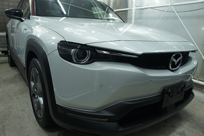ガラスコーティング施工後のマツダ ⅯX-30