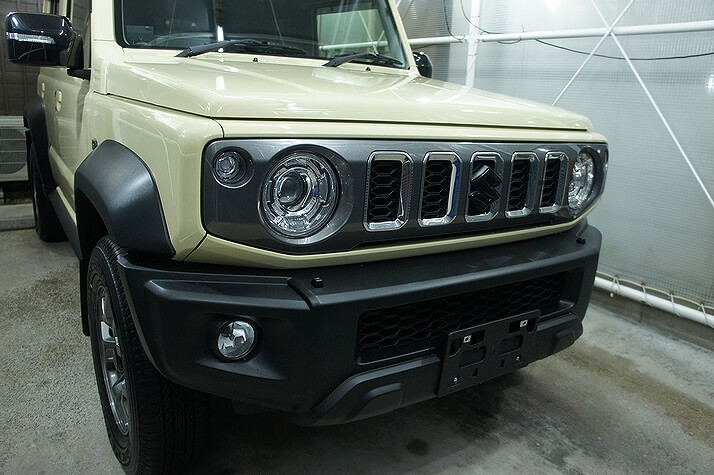 ガラスコーティング施工済みのスズキ ジムニーノマド